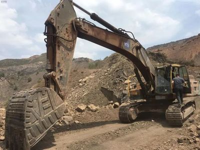 【視頻】它是制霸礦山的挖機(jī):看這個(gè)260萬(wàn)入手的大家伙表現(xiàn)如何!